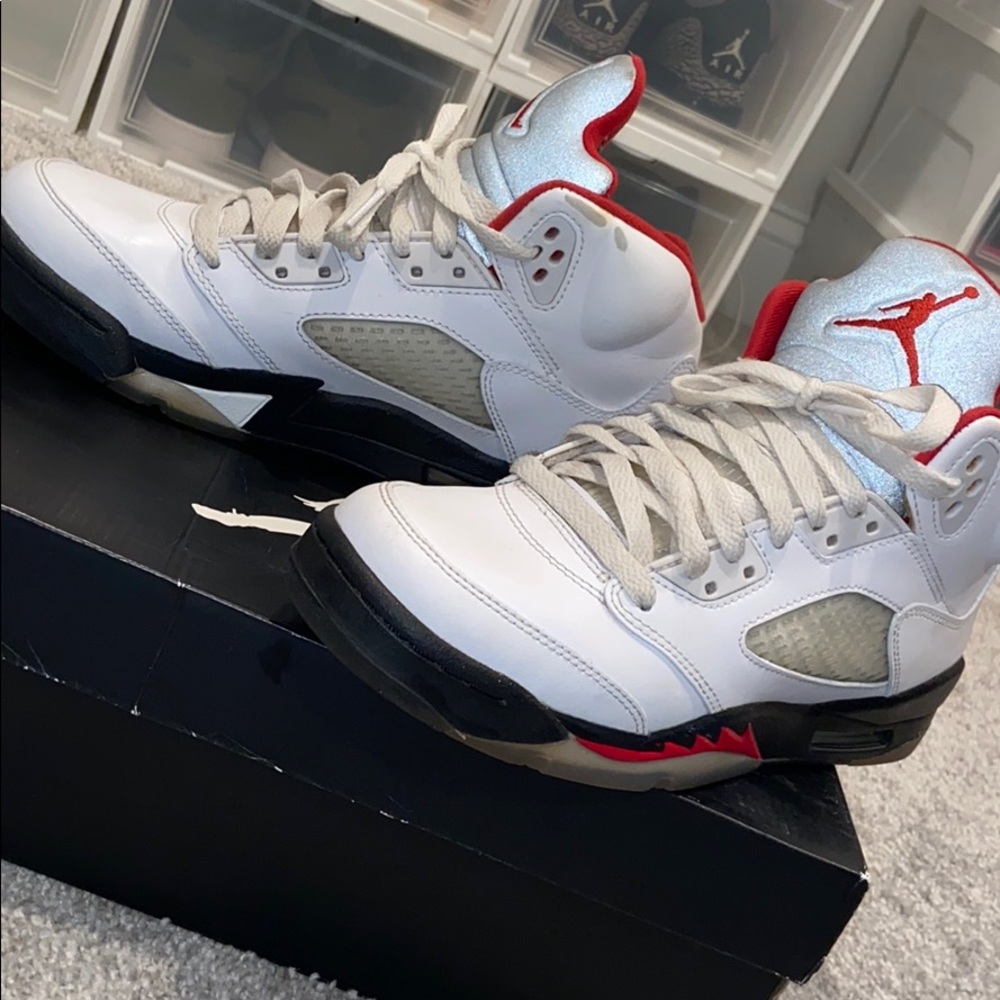 Air Jordan 5s